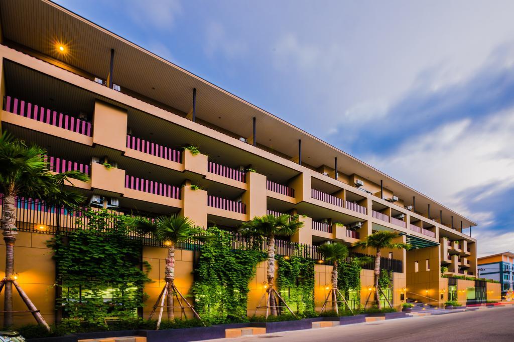 Lani Chiang Mai Hotel Exterior photo